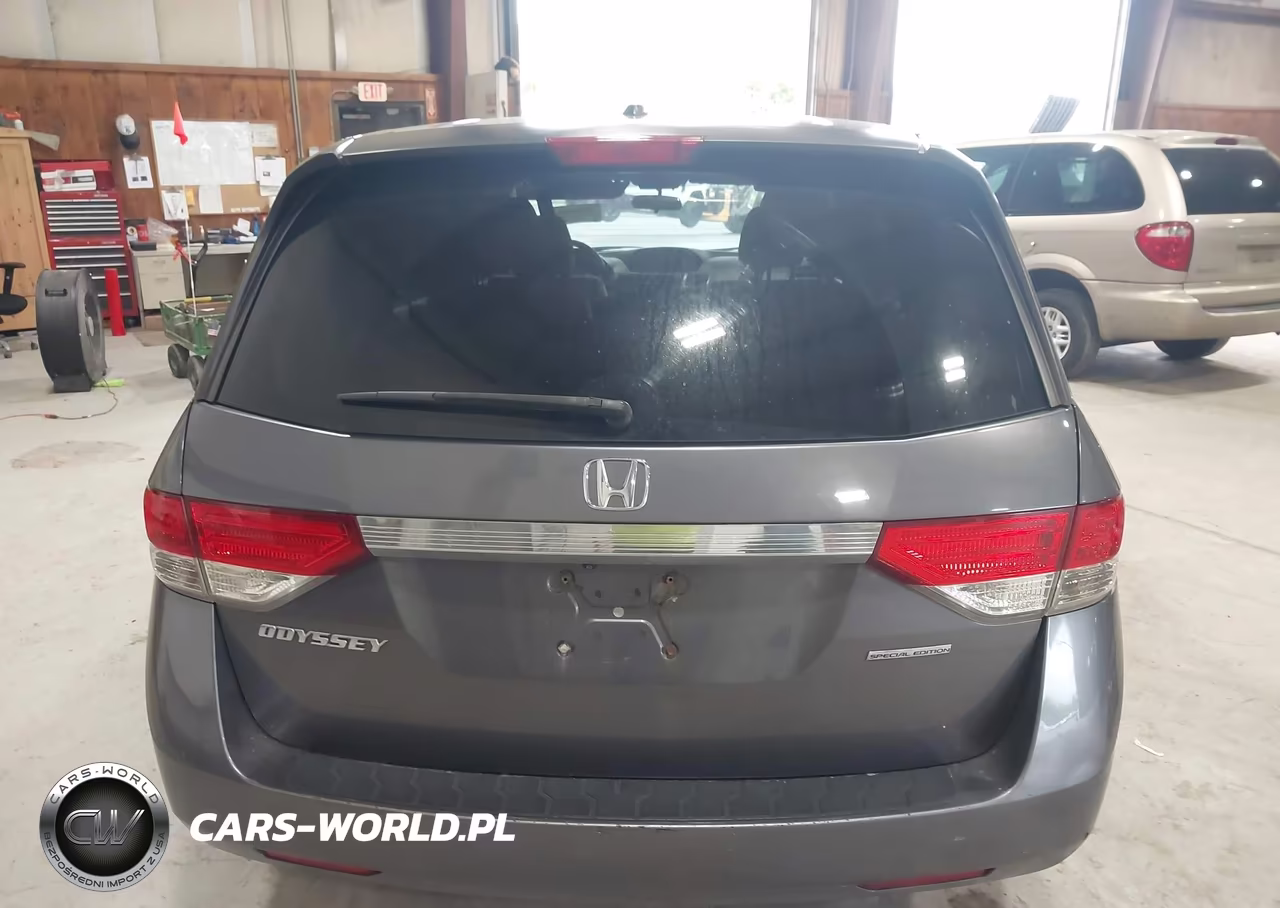 2016 Honda Odyssey Se VIN:5FNRL5H32GB102728 - 16