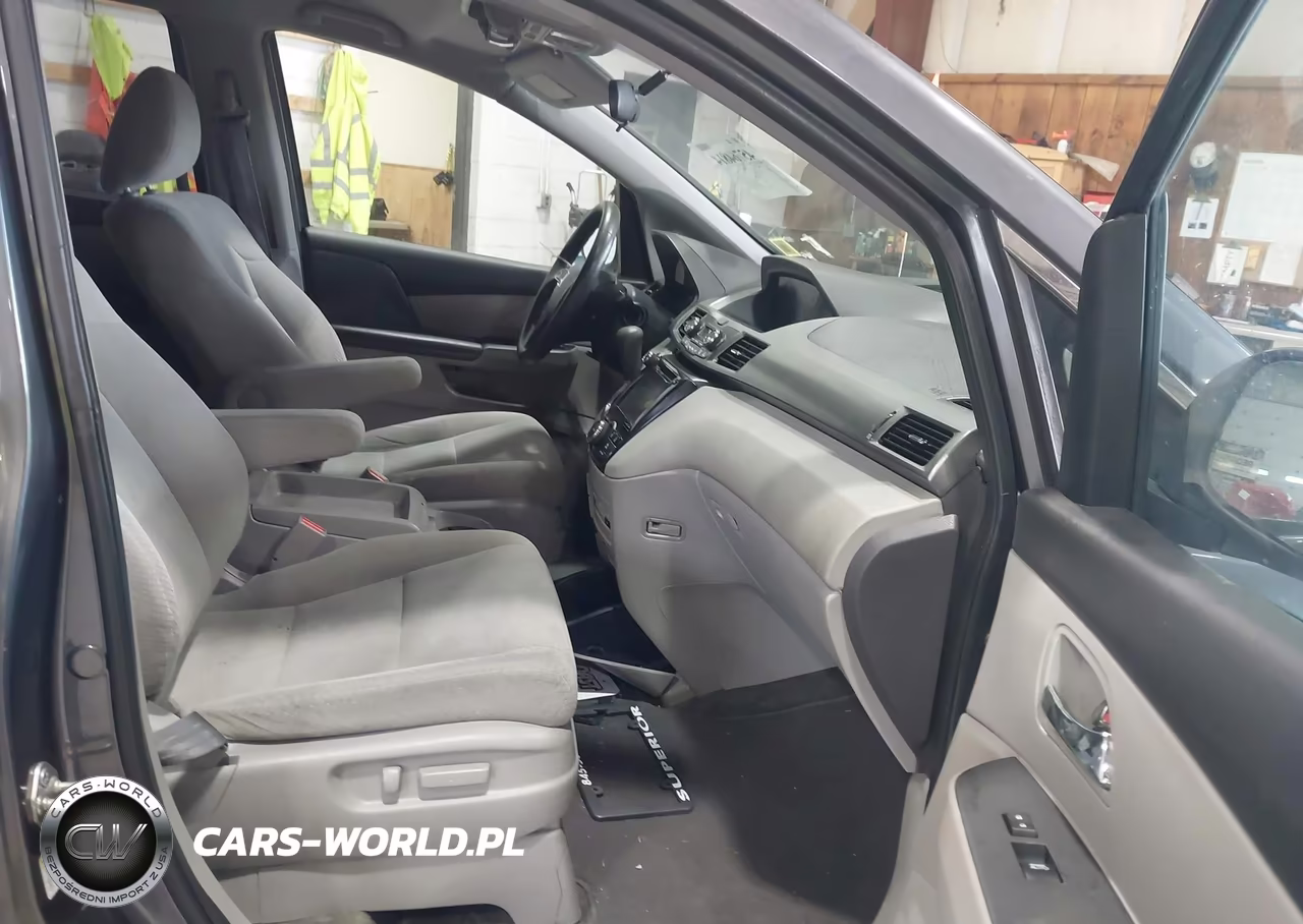 2016 Honda Odyssey Se VIN:5FNRL5H32GB102728 - 5