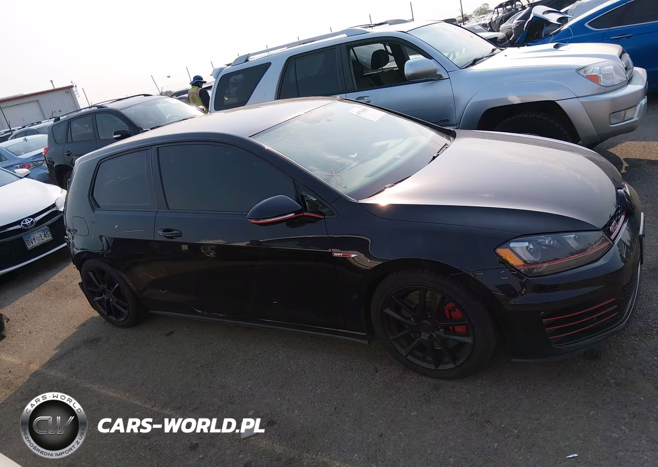 2015 Volkswagen Golf Gti 2.0T S W-Performance Package 2-Door VIN:3VWY47AU1FM056016 - 14
