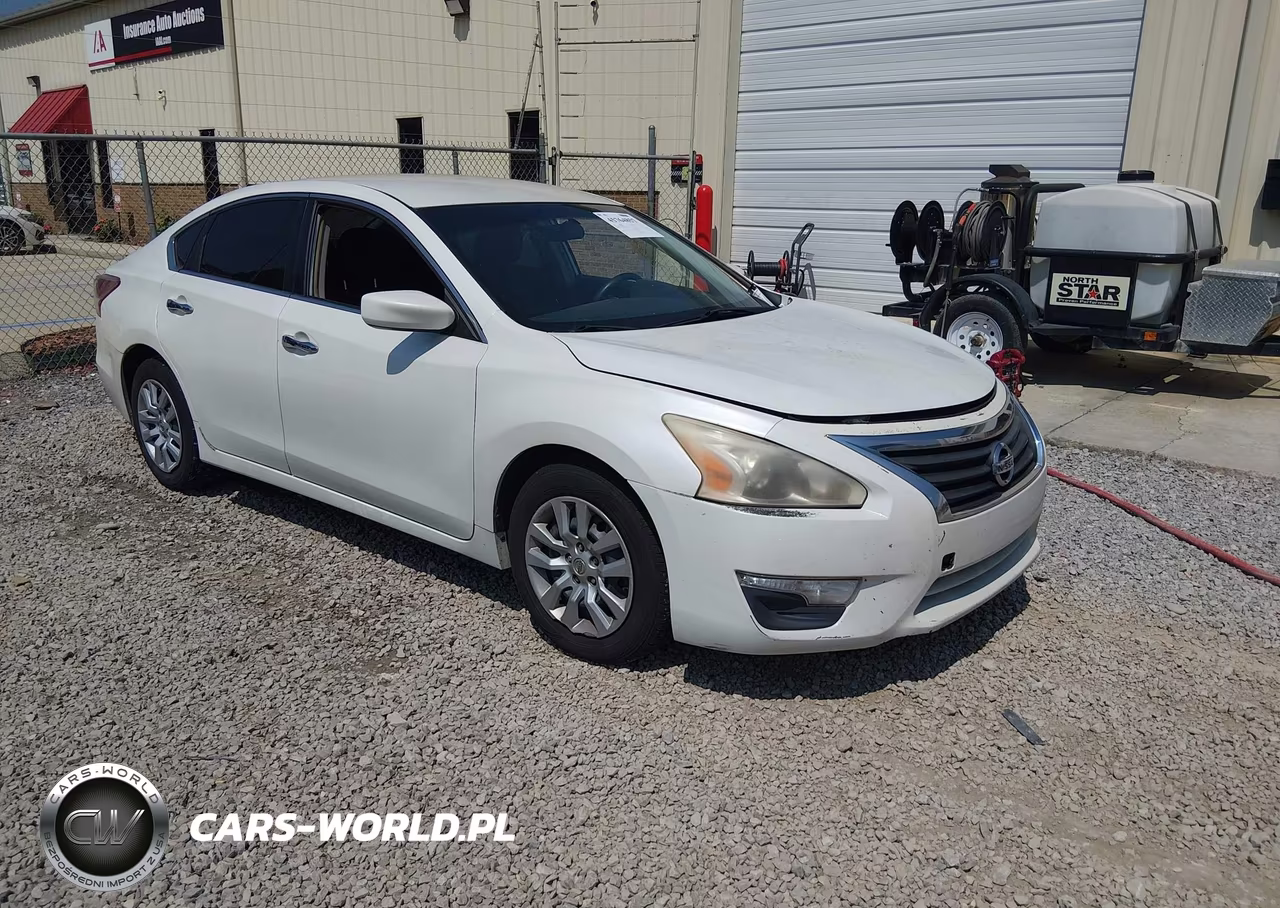 2013 Nissan Altima 2.5 S – zdjęcie 1 z 11