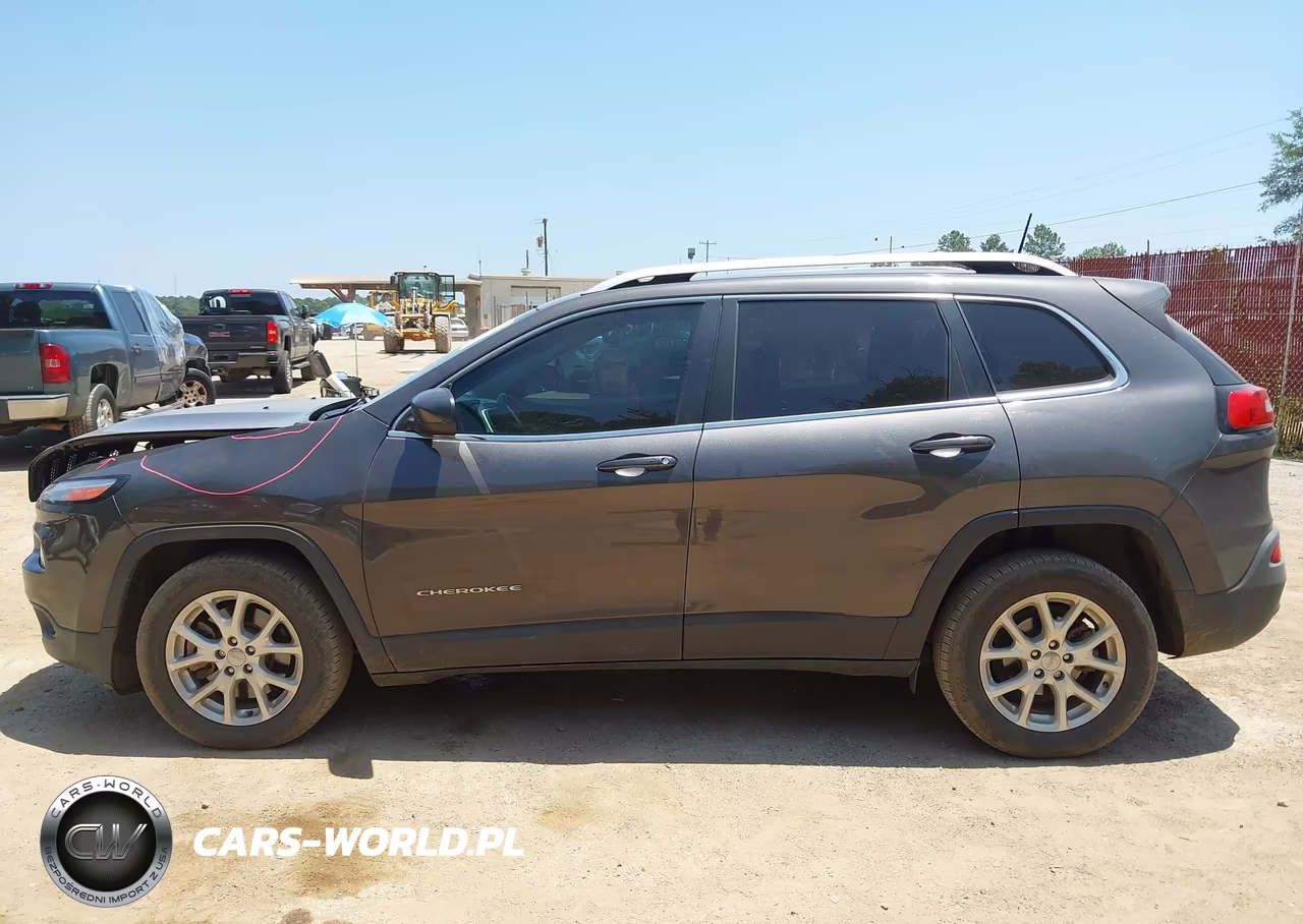 2018 Jeep Cherokee Latitude Plus Fwd VIN:1C4PJLLB2JD552913 - 18