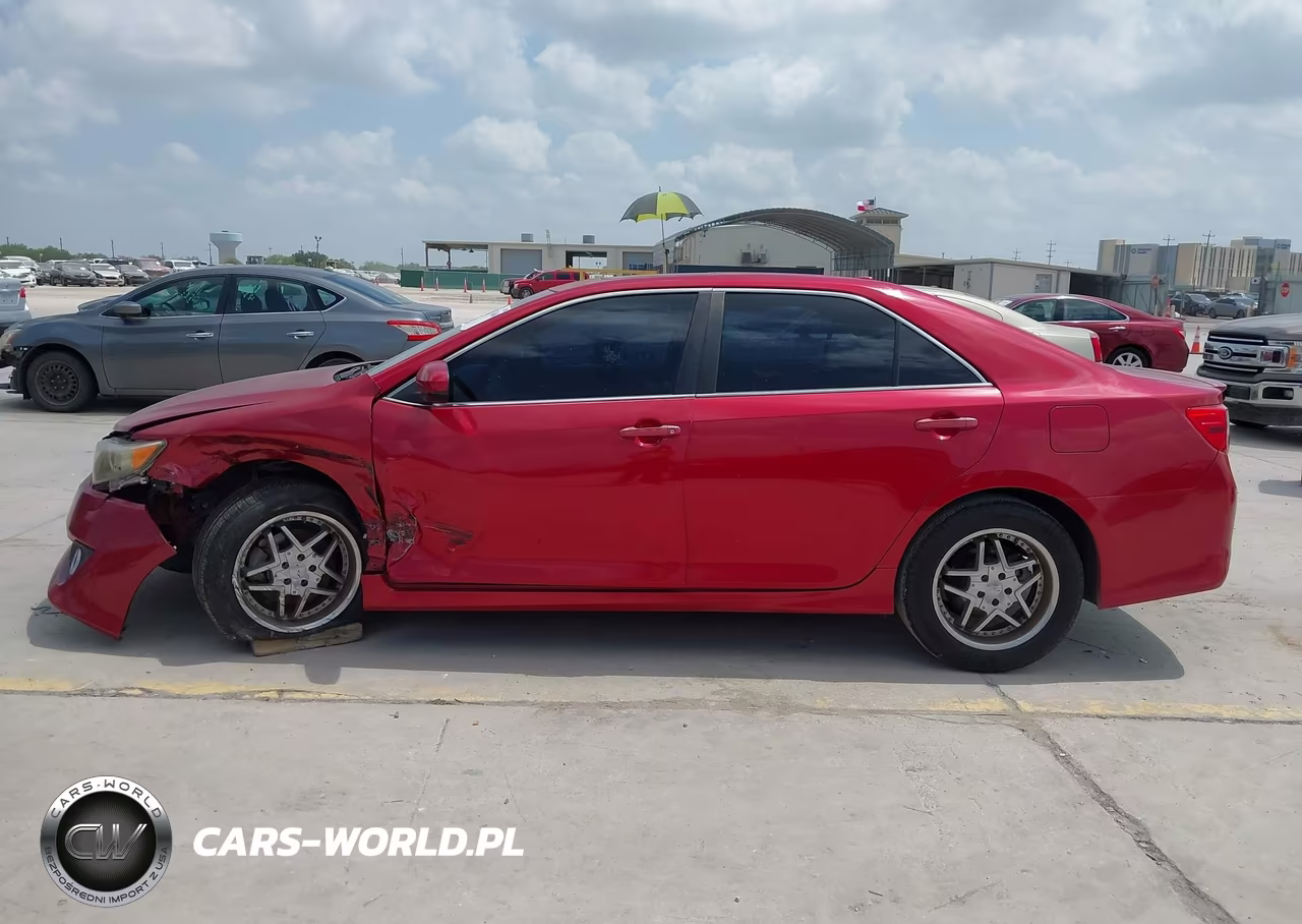 2014 Toyota Camry Se VIN:4T1BF1FK5EU856606 - 14