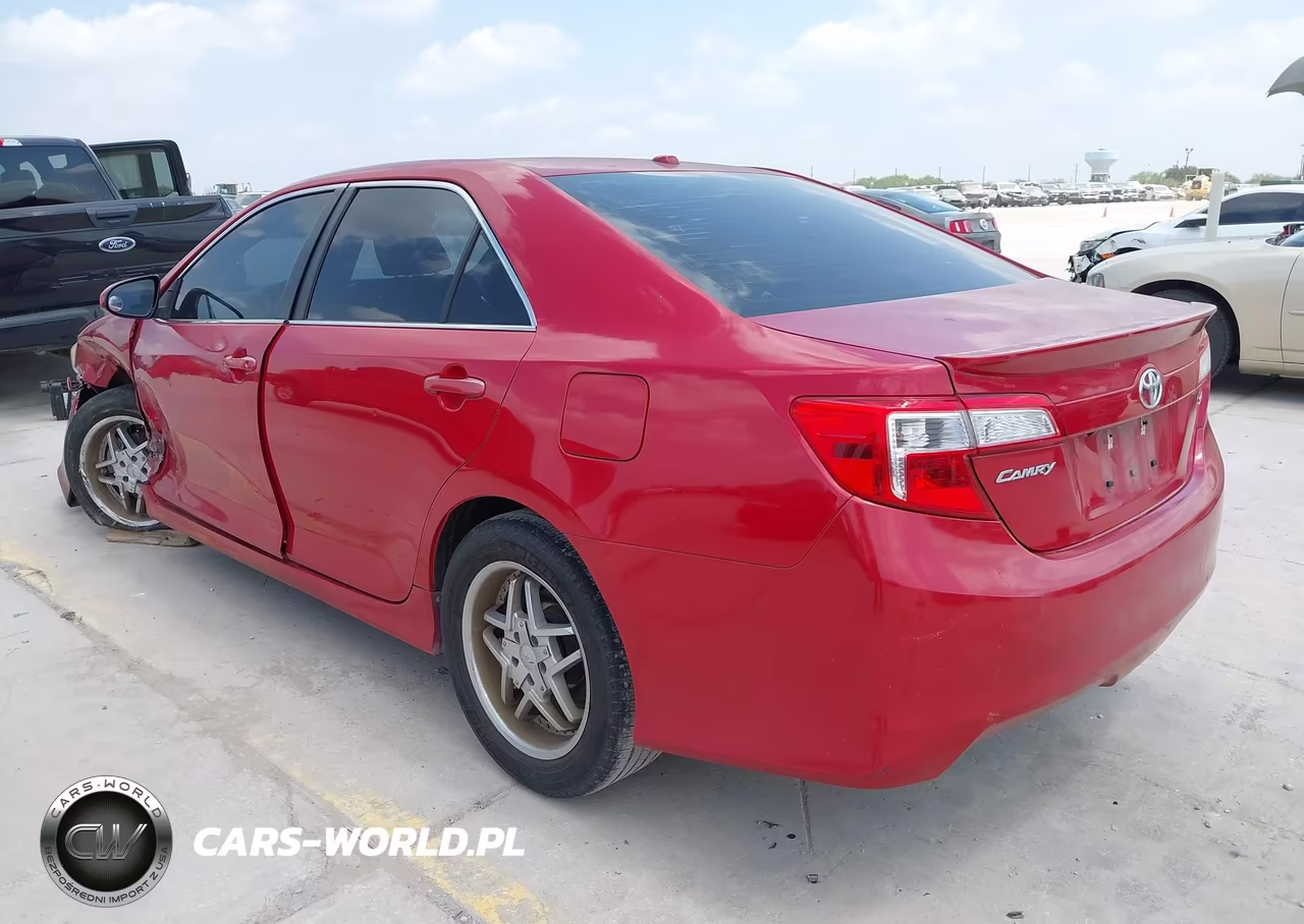 2014 Toyota Camry Se VIN:4T1BF1FK5EU856606 - 3