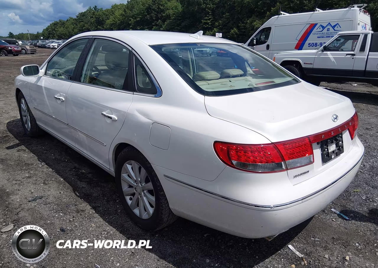 2009 Hyundai Azera Gls VIN:KMHFC46D39A369974 - 3