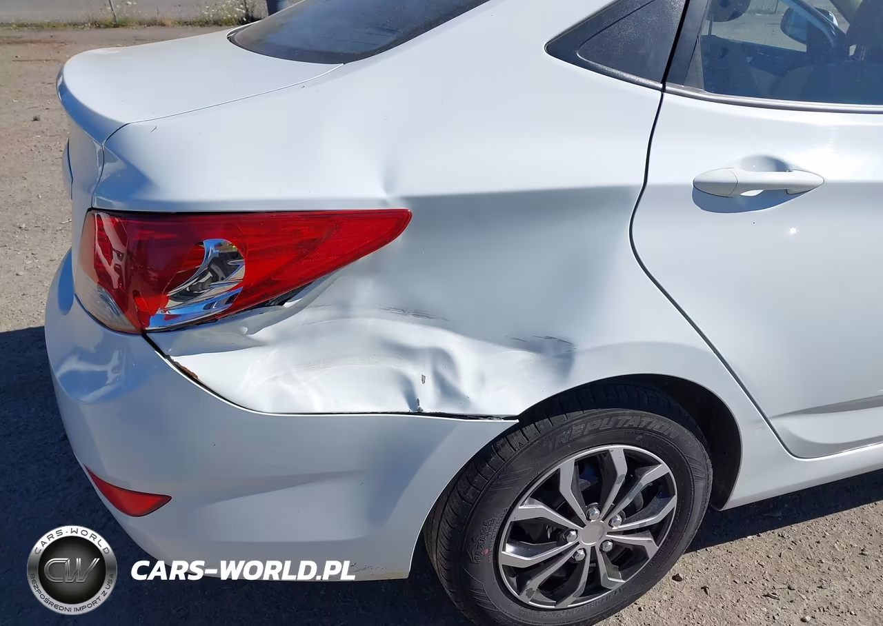 2013 Hyundai Accent Gls VIN:KMHCT4AE0DU368324 - 6