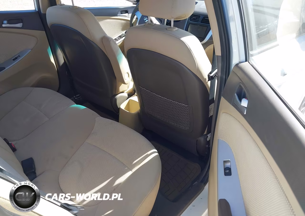 2013 Hyundai Accent Gls VIN:KMHCT4AE0DU368324 - 8