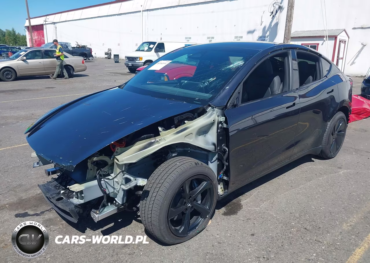 2026 Tesla Model Y All-Wheel Drive-Long Range Launch Series-Premium All-Wheel Drive VIN:7SAYGDEE4TF604024 - 6
