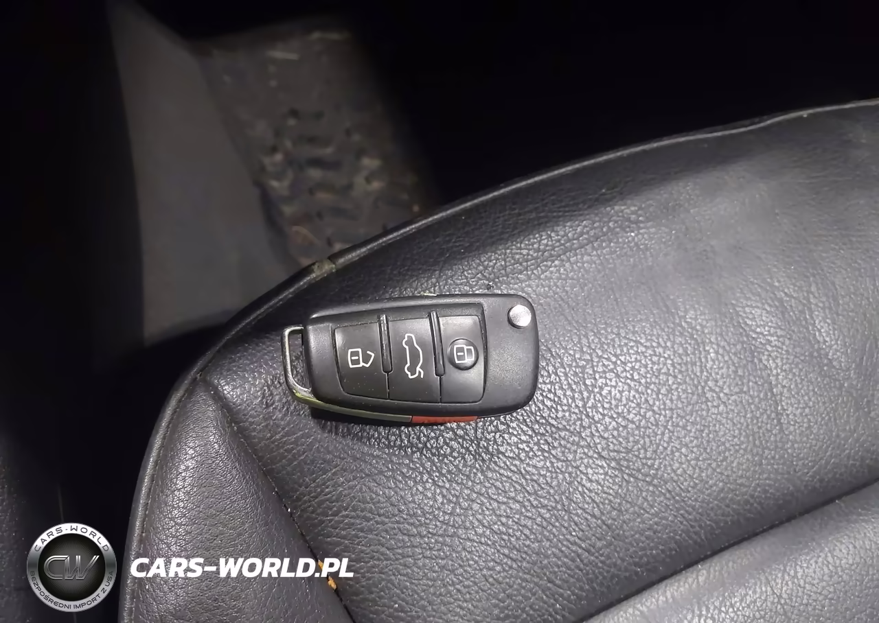 2018 Audi Q3 2.0T Premium VIN:WA1JCCFSXJR011178 - 11