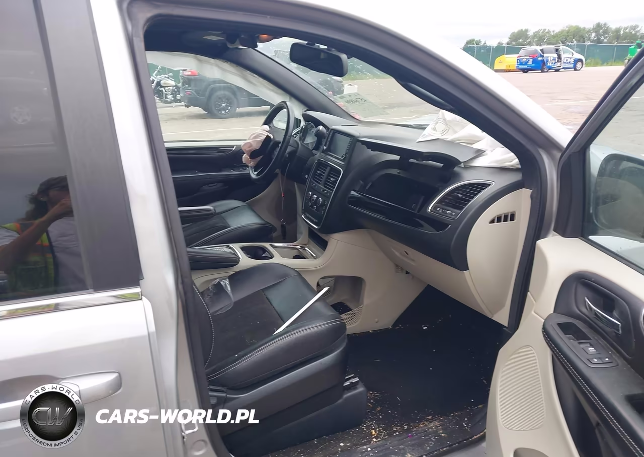 2019 Dodge Grand Caravan Sxt VIN:2C4RDGCG2KR518133 - 5