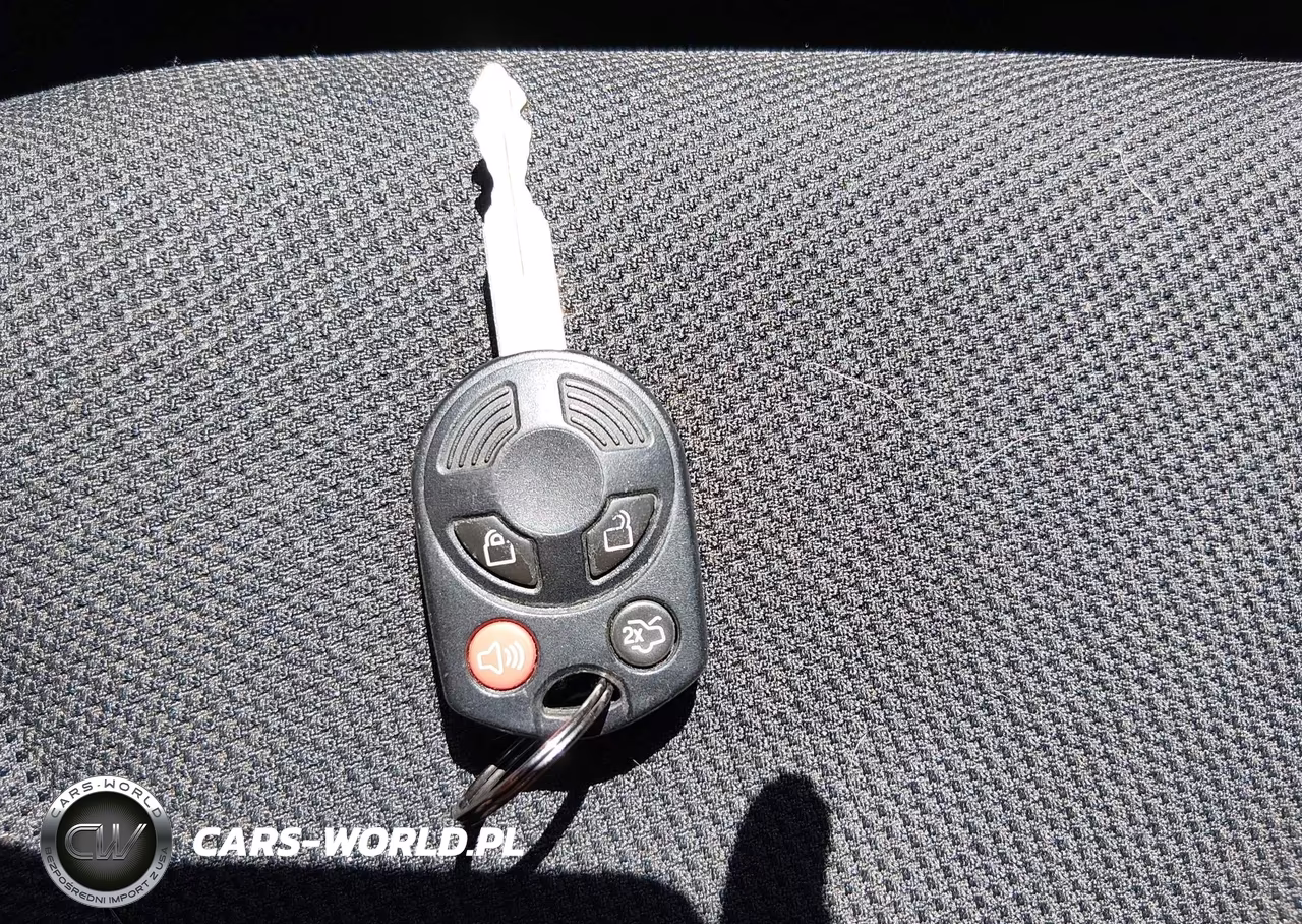 2008 Ford Escape Xlt VIN:1FMCU03Z68KA10376 - 11