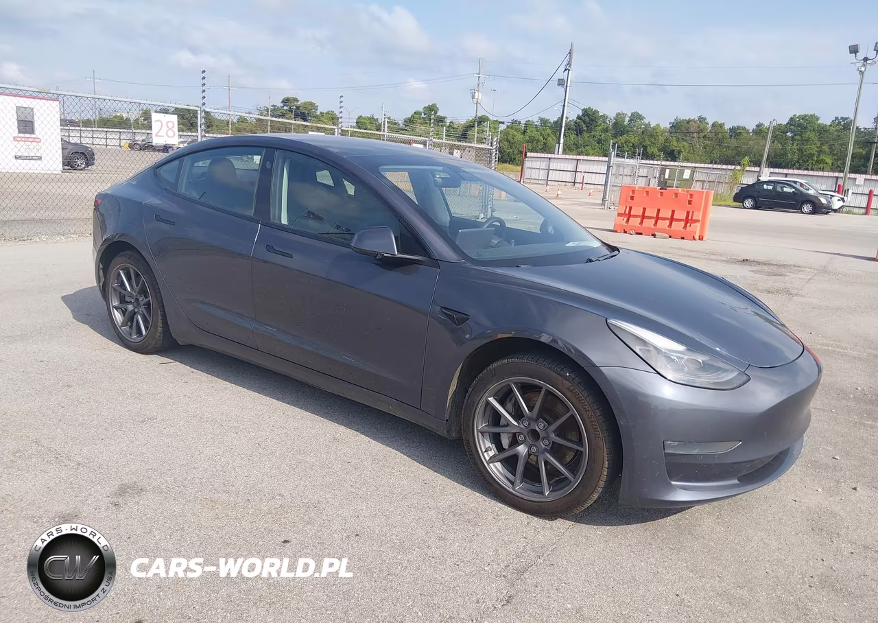 2021 Tesla Model 3 Standard Range Plus Rear-Wheel Drive – zdjęcie 1 z 18