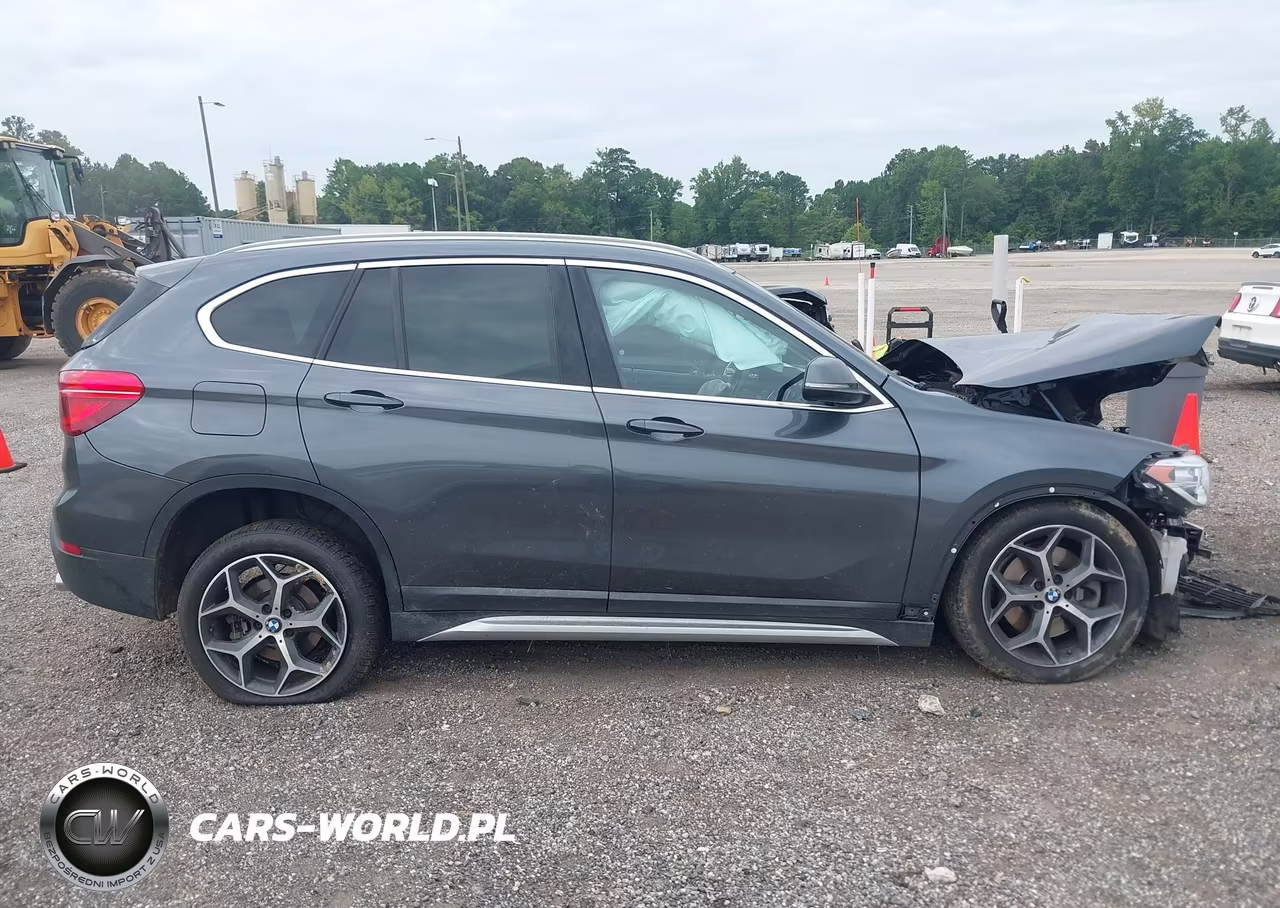 2018 BMW X1 Sdrive28I VIN:WBXHU7C33J5L08812 - 12