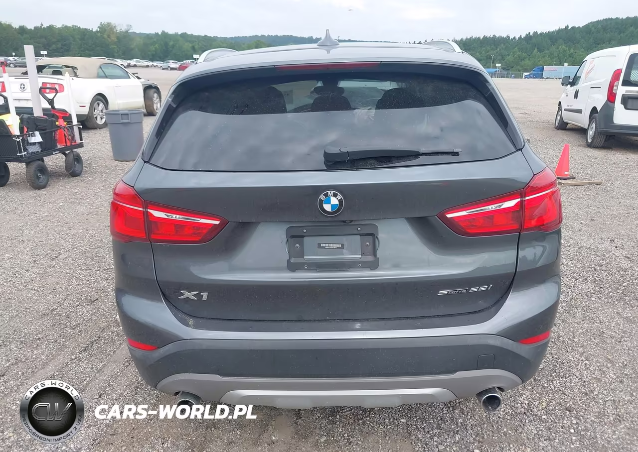 2018 BMW X1 Sdrive28I VIN:WBXHU7C33J5L08812 - 15