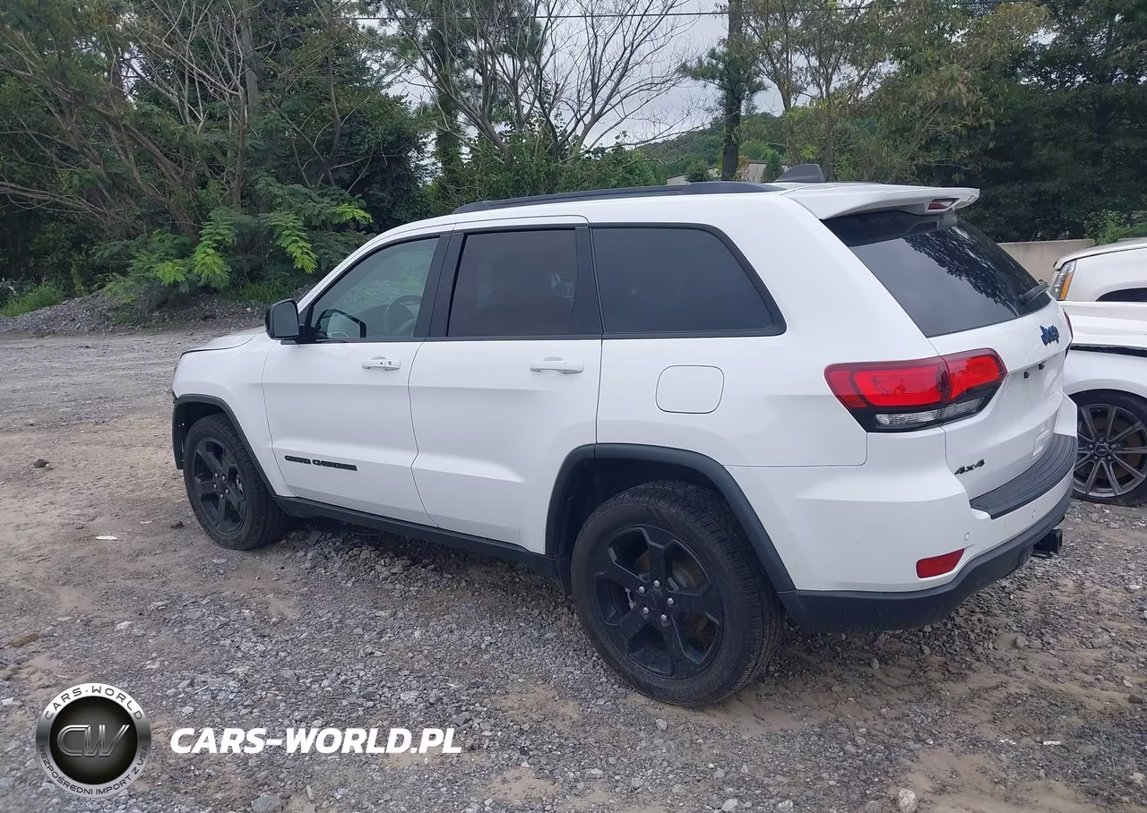 2018 Jeep Grand Cherokee Upland 4X4 VIN:1C4RJFAG0JC500758 - 15