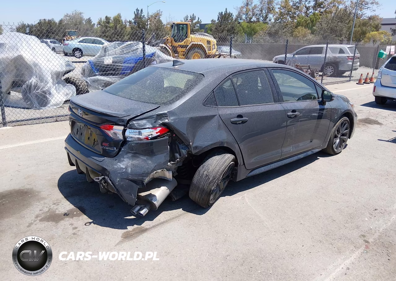 2024 Toyota Corolla Hybrid Se VIN:JTDBCMFE1R3036902 - 4