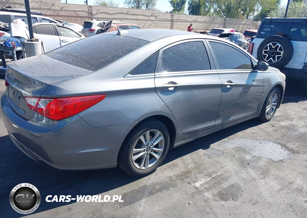2013 Hyundai Sonata Gls VIN:5NPEB4AC1DH538568 - 4