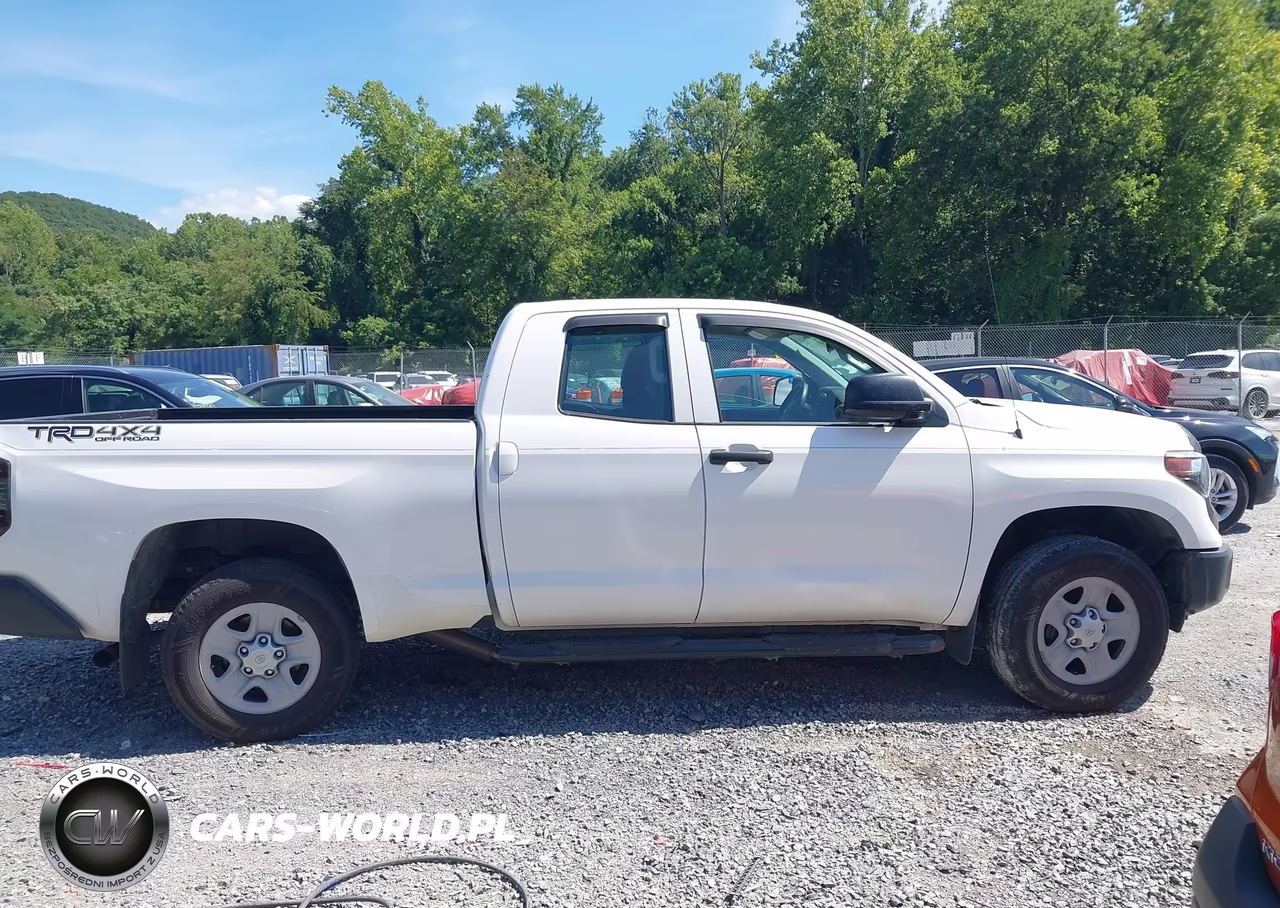 2018 Toyota Tundra Sr 4.6L V8 VIN:5TFUM5F1XJX075509 - 12