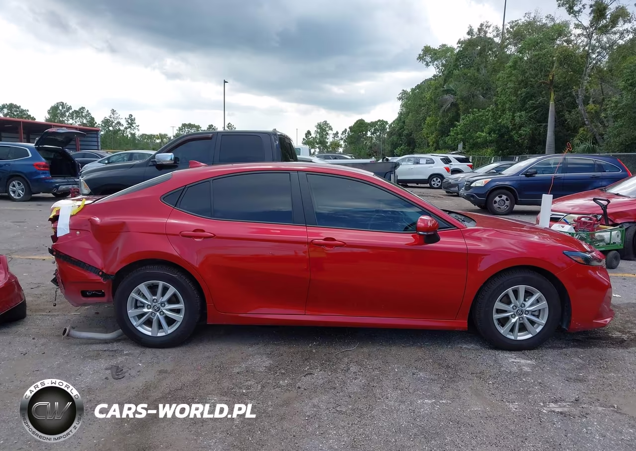 2025 Toyota Camry Le VIN:4T1DAACK5SU107683 - 14