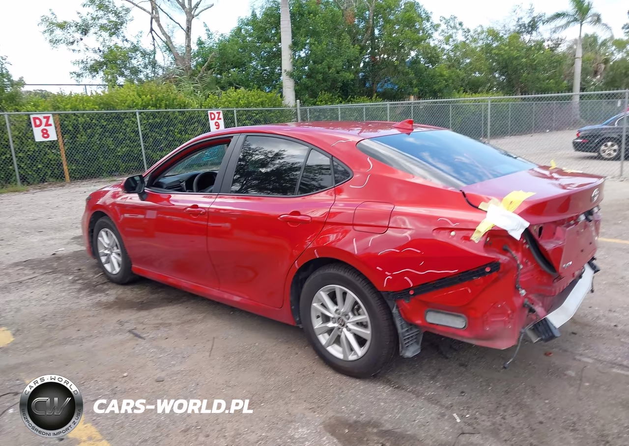 2025 Toyota Camry Le VIN:4T1DAACK5SU107683 - 3