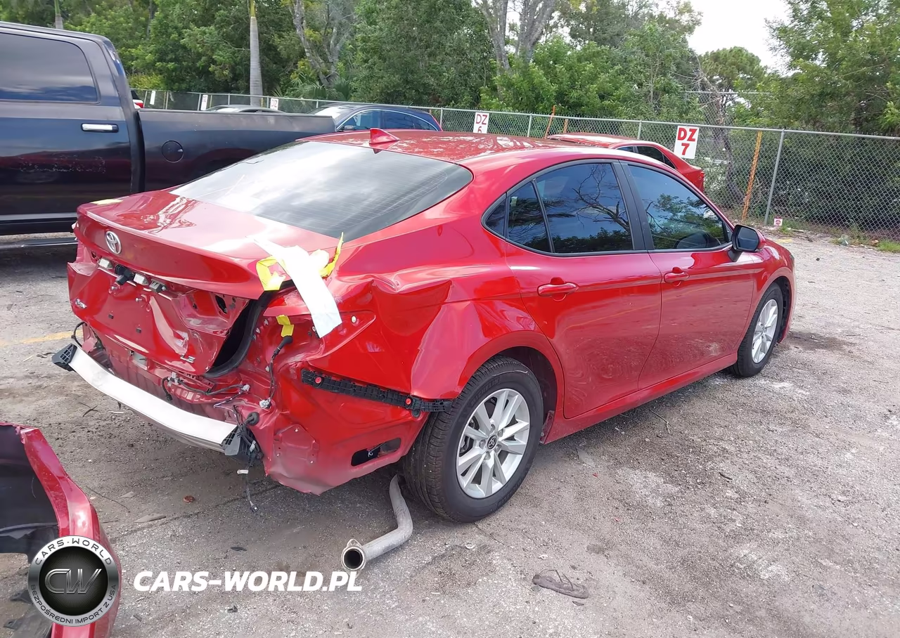 2025 Toyota Camry Le VIN:4T1DAACK5SU107683 - 4
