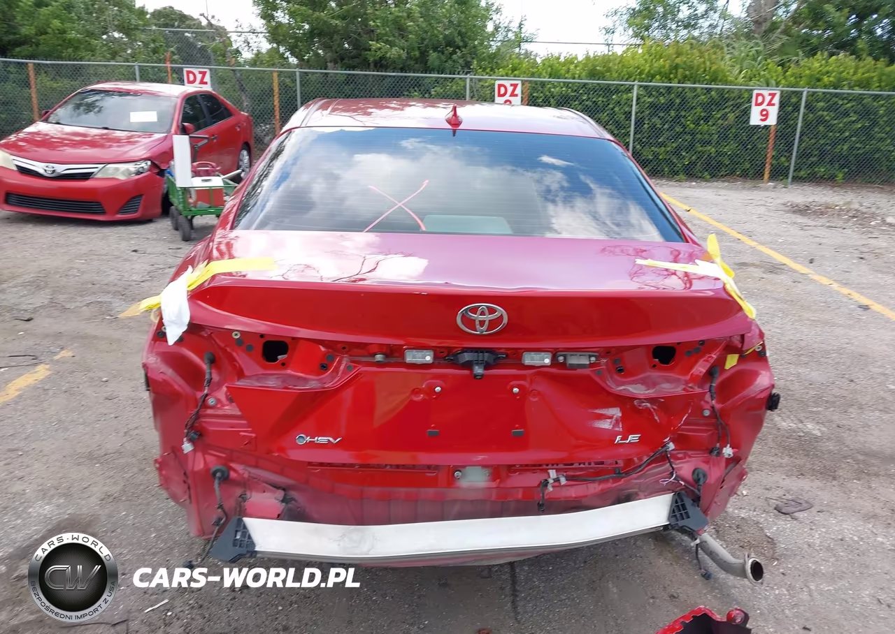 2025 Toyota Camry Le VIN:4T1DAACK5SU107683 - 6