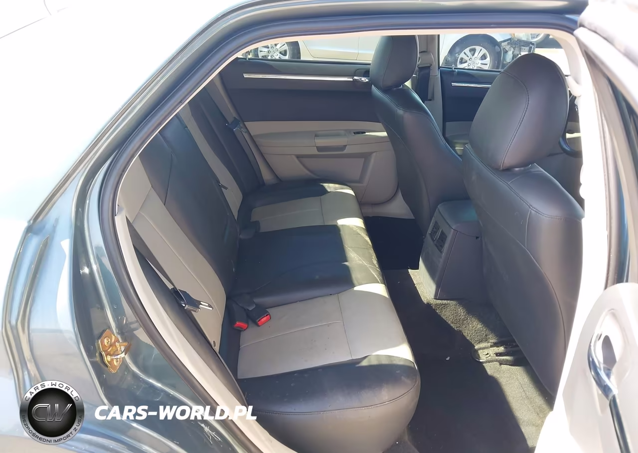 2006 Chrysler 300 Touring VIN:2C3LA53G66H343453 - 8