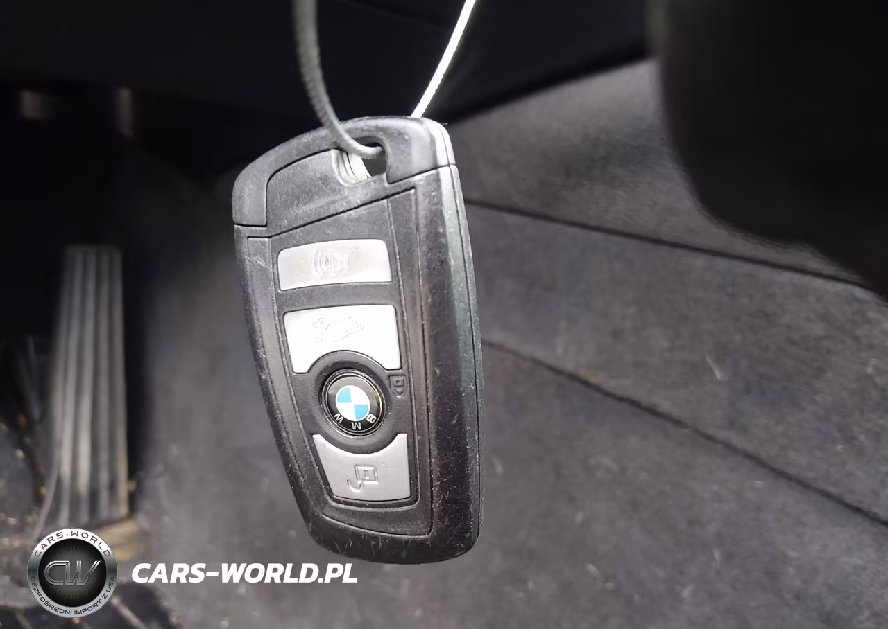 2012 BMW 528I xDrive VIN:WBAXH5C50CDW07215 - 11