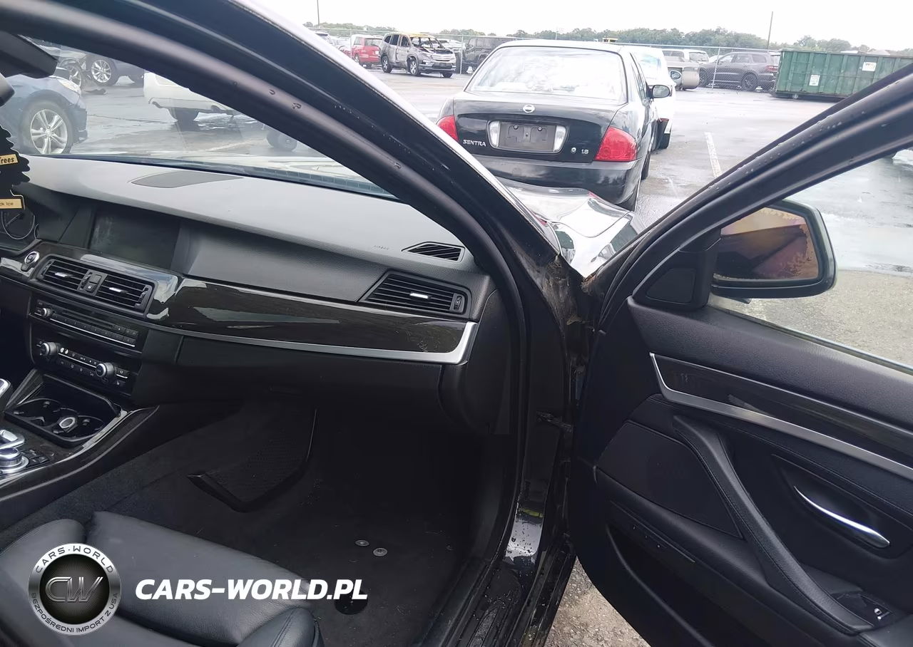 2012 BMW 528I xDrive VIN:WBAXH5C50CDW07215 - 5