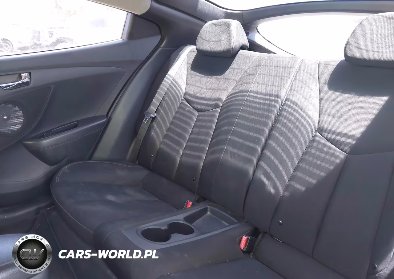 2013 Hyundai Veloster Base W-Black VIN:KMHTC6AD4DU115624 - 8