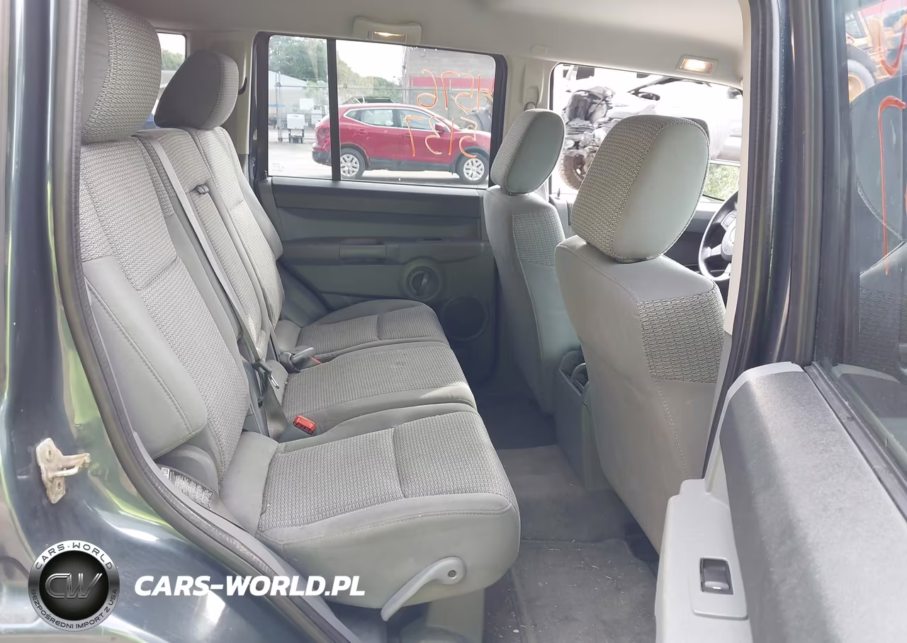 2007 Jeep Commander Sport VIN:1J8HG48K37C570412 - 8