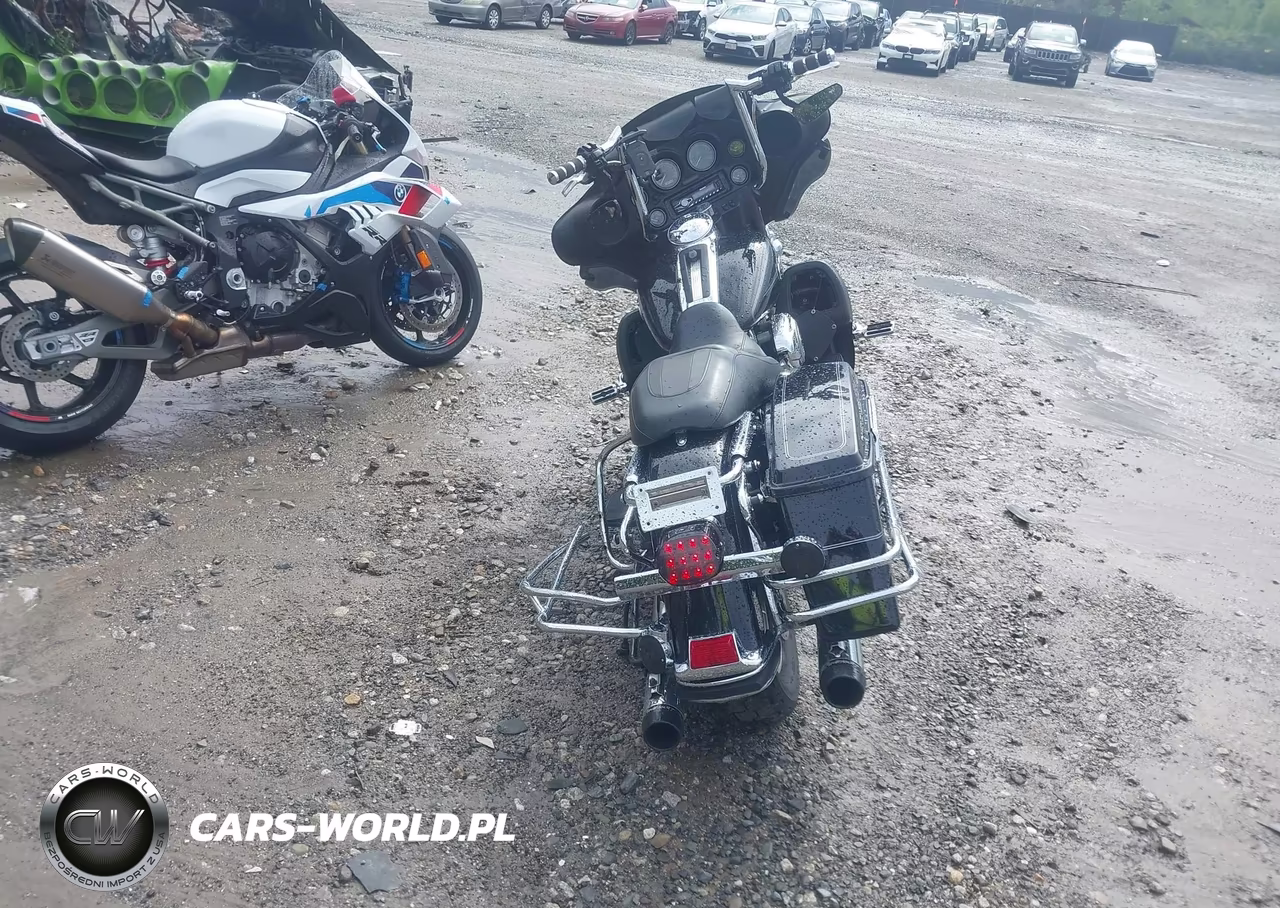 2008 Harley-Davidson Flhtcui VIN:1HD1FC4148Y704964 - 6