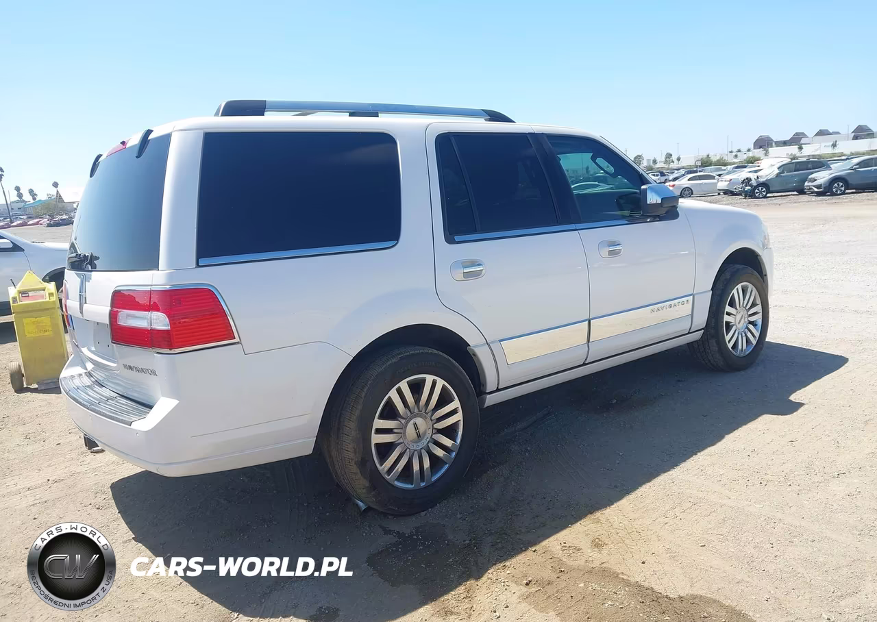 2013 Lincoln Navigator VIN:5LMJJ2H59DEL08802 - 4