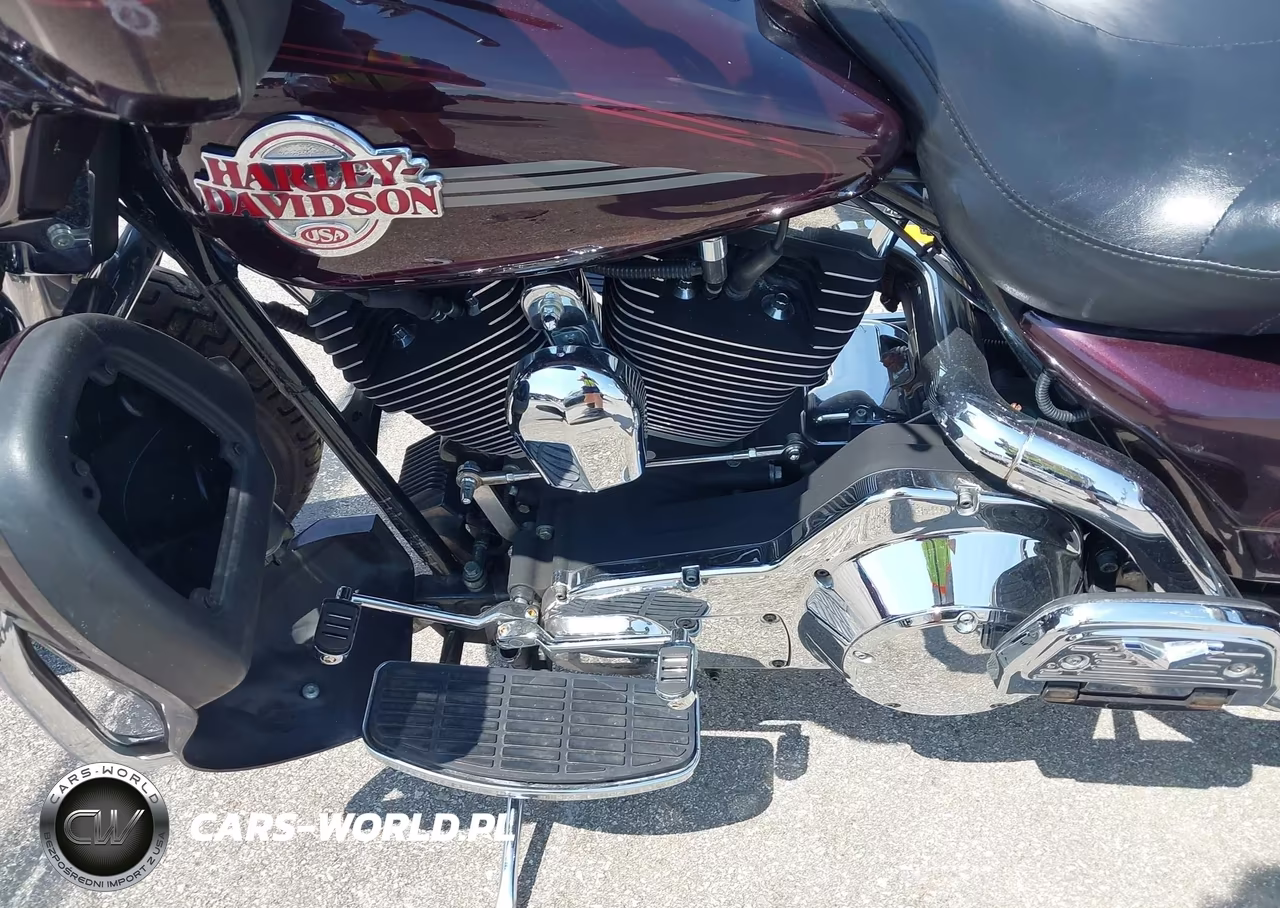 2005 Harley-Davidson Flhtcui VIN:1HD1FCW175Y642923 - 9