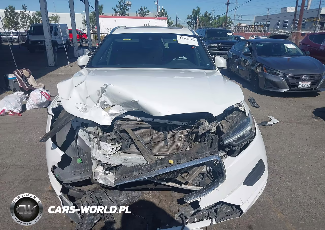 2018 Volvo Xc60 T5 Momentum VIN:YV4102RK4J1042605 - 11