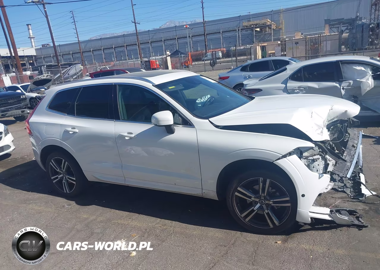 2018 Volvo Xc60 T5 Momentum VIN:YV4102RK4J1042605 - 12