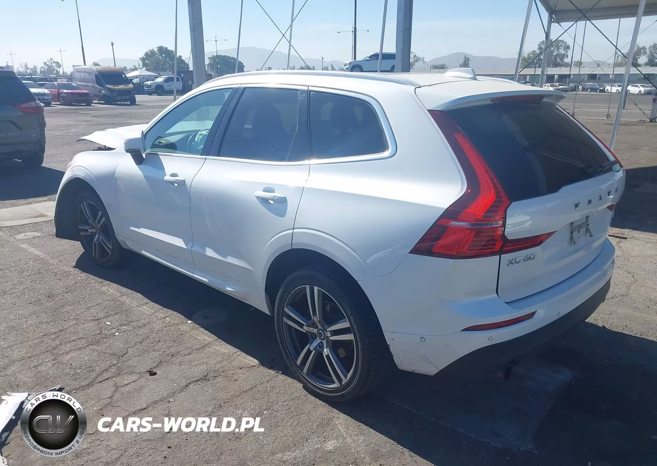 2018 Volvo Xc60 T5 Momentum VIN:YV4102RK4J1042605 - 3
