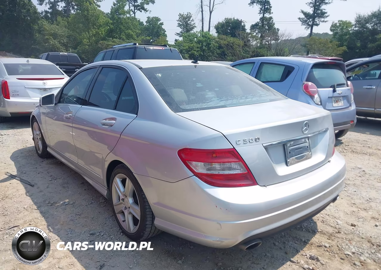 2011 Mercedes-Benz C 300 Luxury-Sport VIN:WDDGF5EB5BR133698 - 3