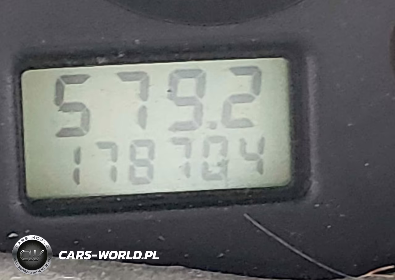 2005 Ford Focus Zx4 VIN:1FAFP34N45W307999 - 16