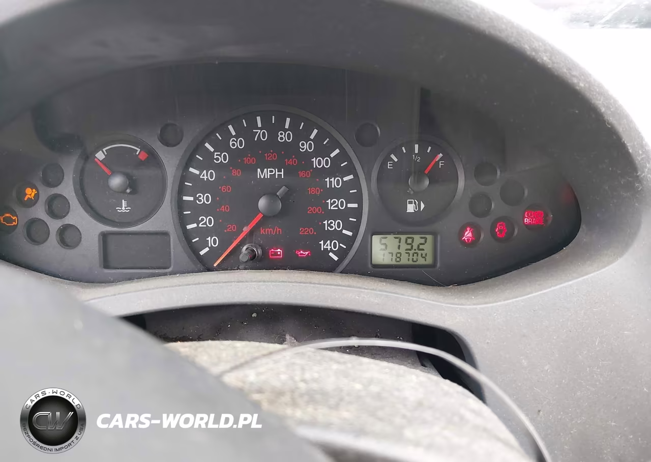 2005 Ford Focus Zx4 VIN:1FAFP34N45W307999 - 7