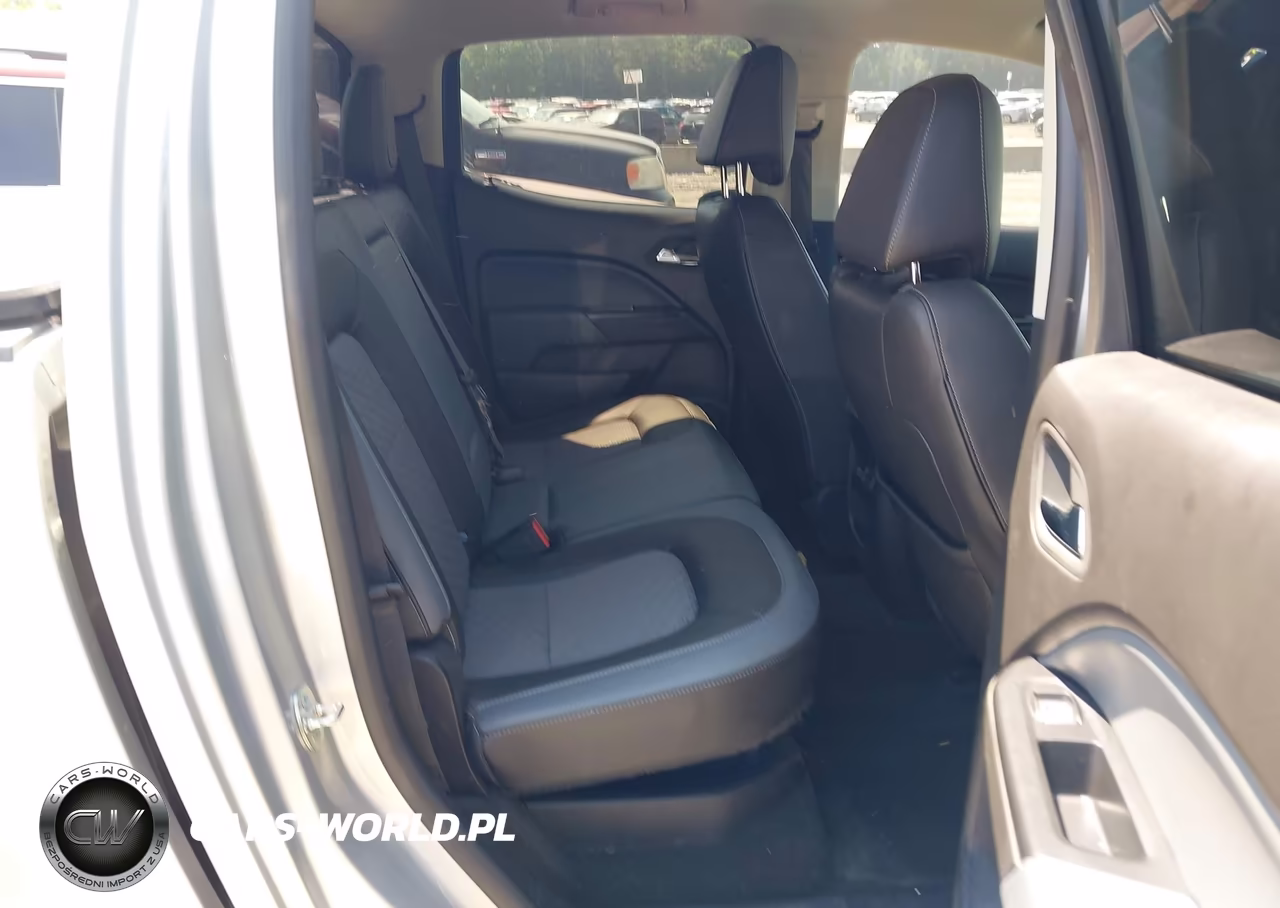 2018 Chevrolet Colorado Z71 VIN:1GCGSDEN2J1114677 - 8