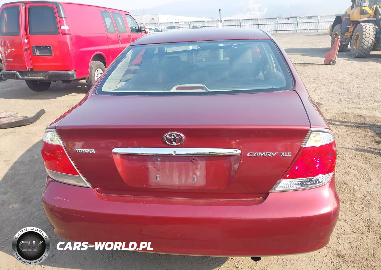 2005 Toyota Camry Xle VIN:4T1BE30KX5U396916 - 16