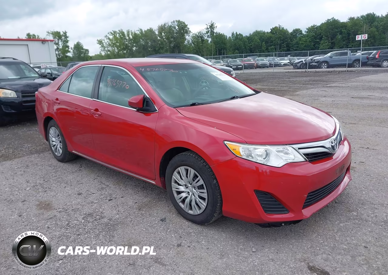 2013 Toyota Camry Le VIN:4T4BF1FK9DR306460 - 1