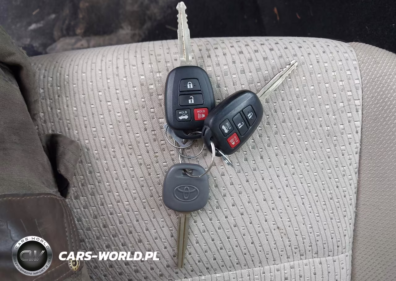 2013 Toyota Camry Le VIN:4T4BF1FK9DR306460 - 11