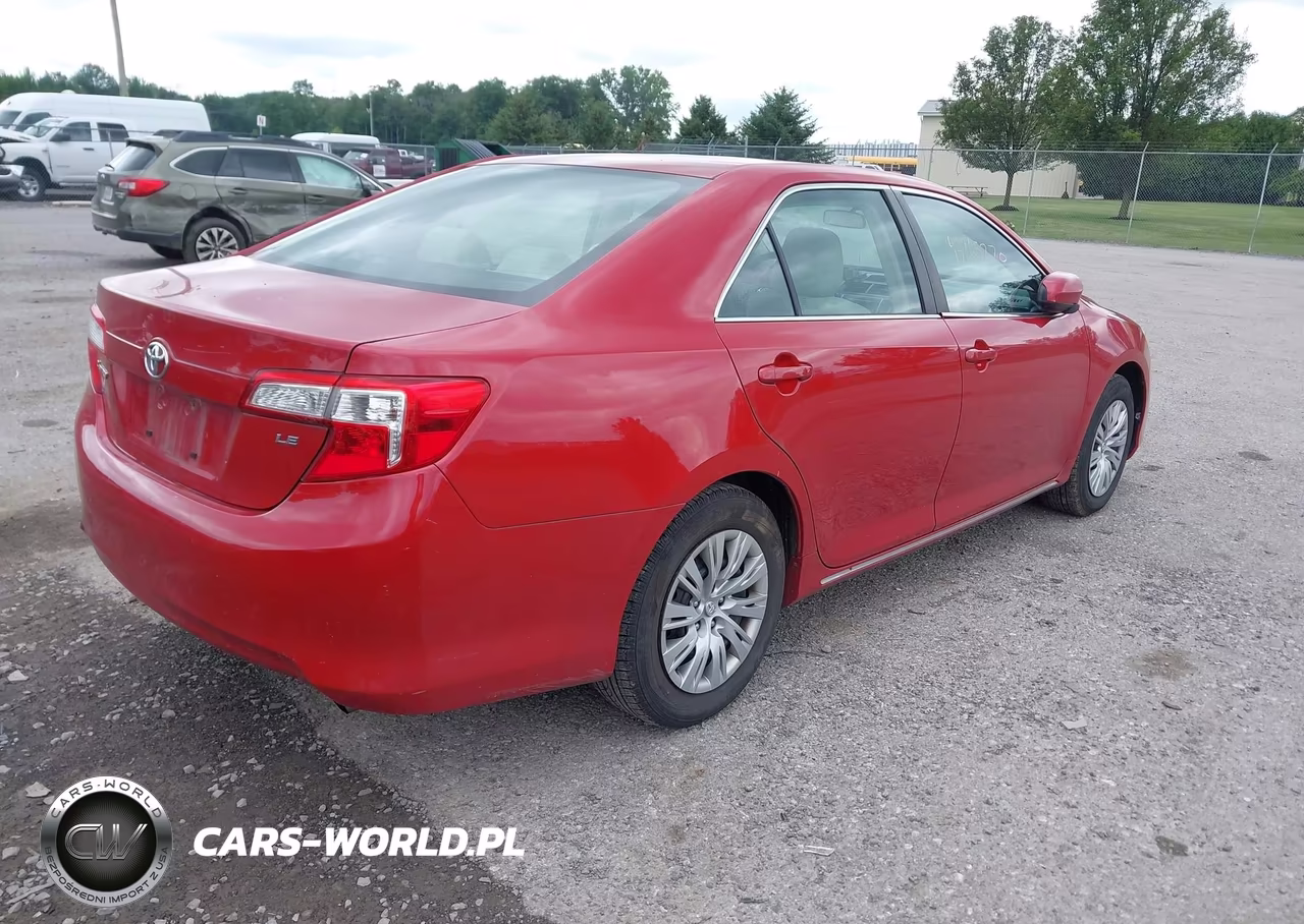 2013 Toyota Camry Le VIN:4T4BF1FK9DR306460 - 4