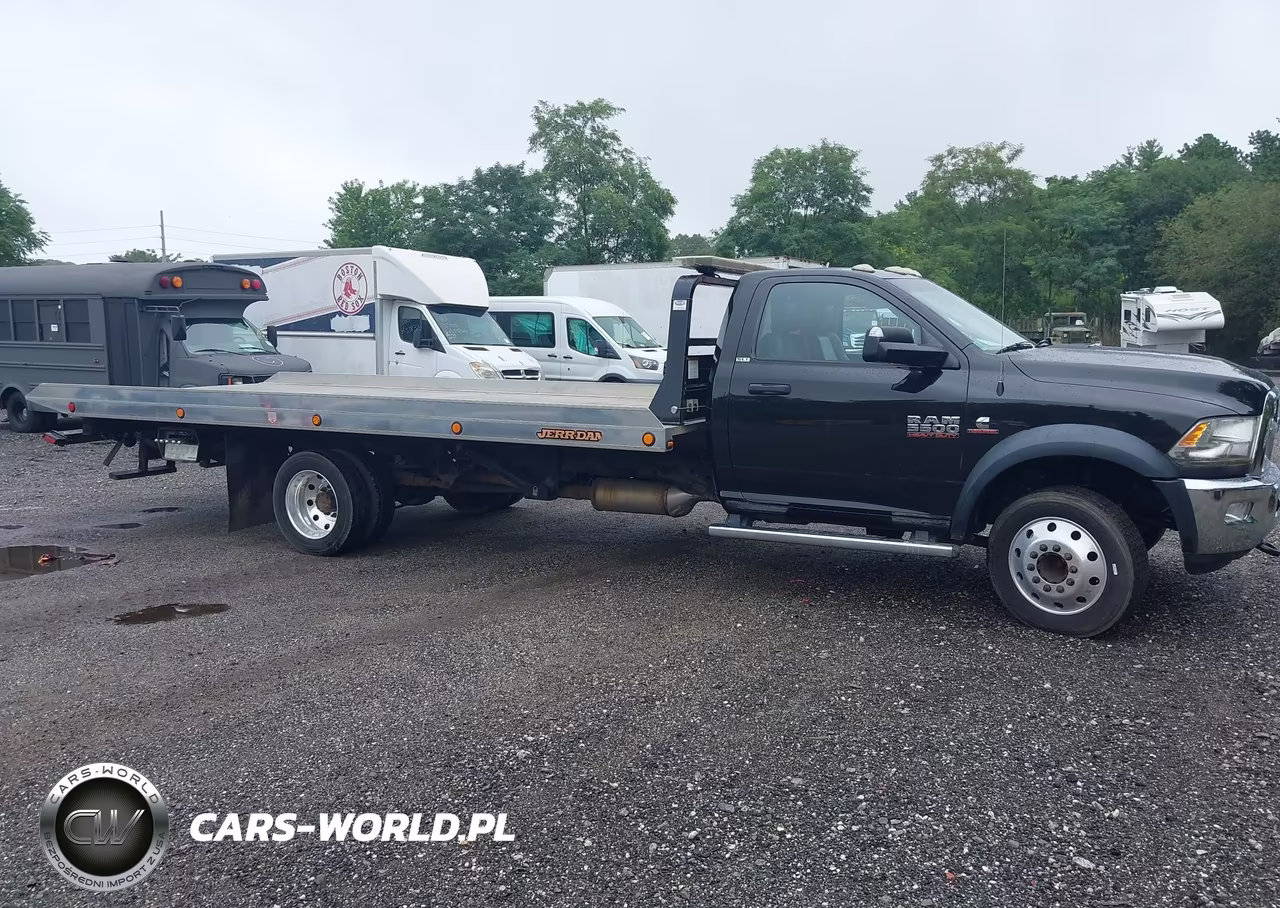 2015 Ram 5500 Chassis Tradesman-Slt VIN:3C7WRNDL5FG629441 - 13