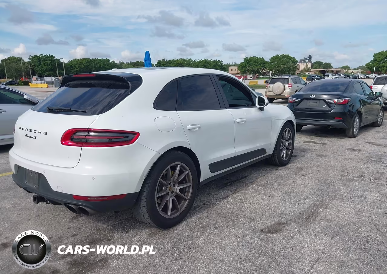 2016 Porsche Macan S VIN:WP1AB2A58GLB47663 - 4
