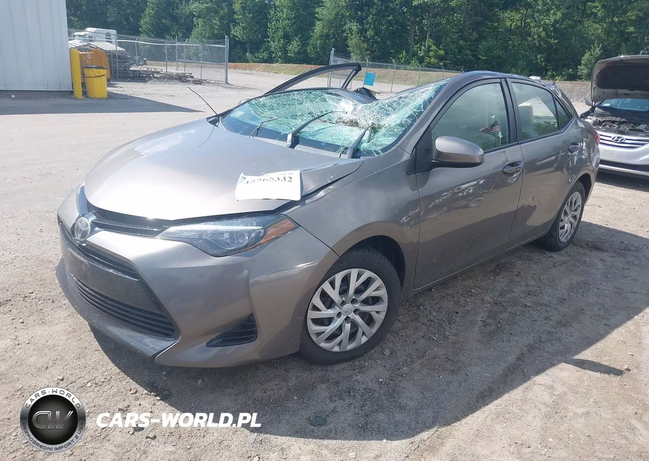 2018 Toyota Corolla Le VIN:2T1BURHE9JC015329 - 2