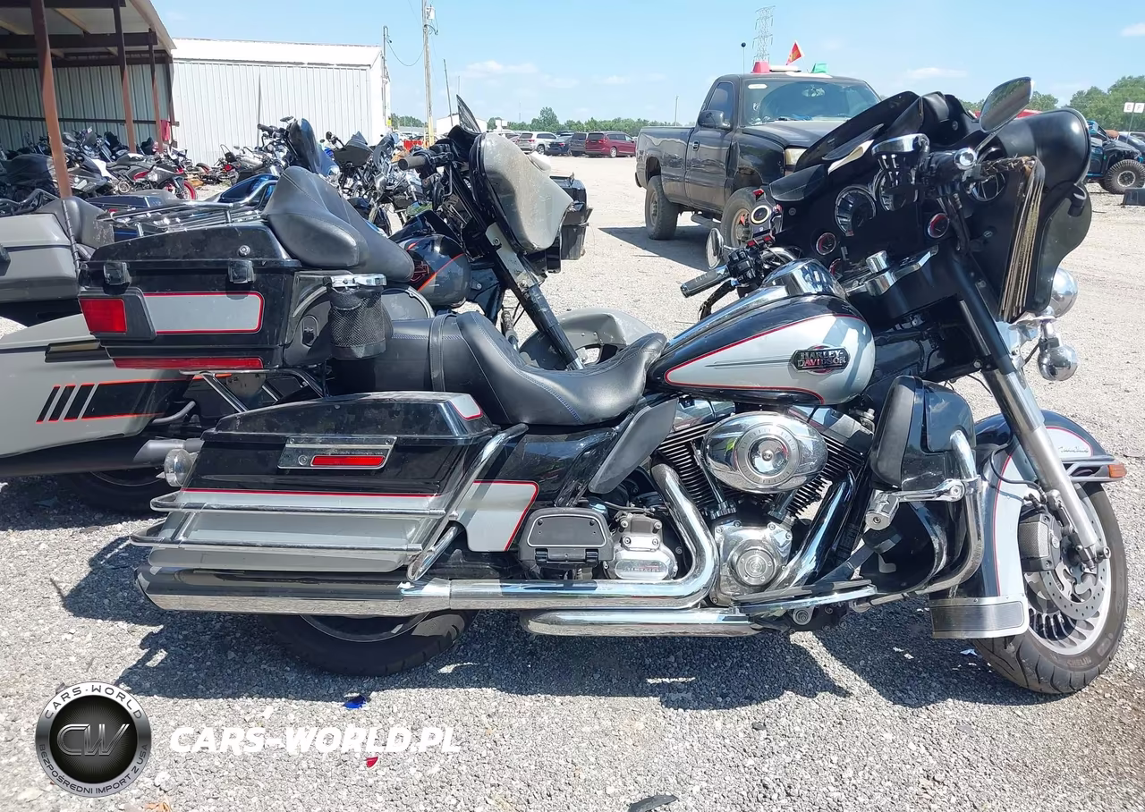 2011 Harley-Davidson Flhtcu VIN:1HD1FC416BB659567 - 11