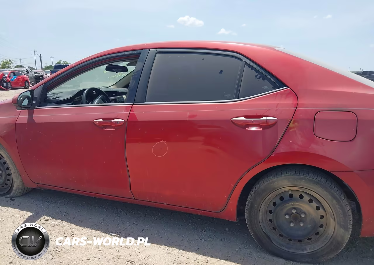 2015 Toyota Corolla Le VIN:5YFBURHE3FP203951 - 14