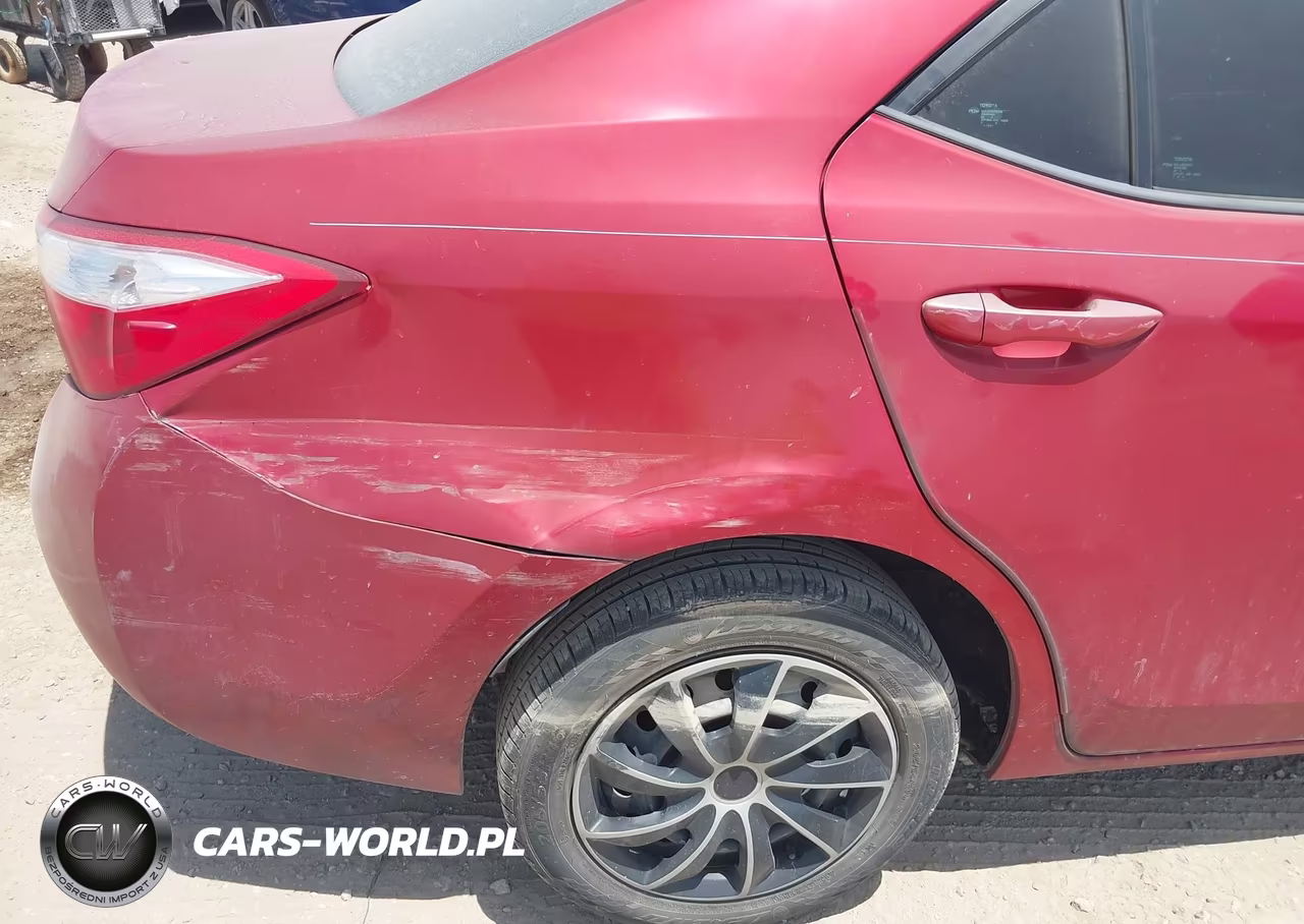 2015 Toyota Corolla Le VIN:5YFBURHE3FP203951 - 6